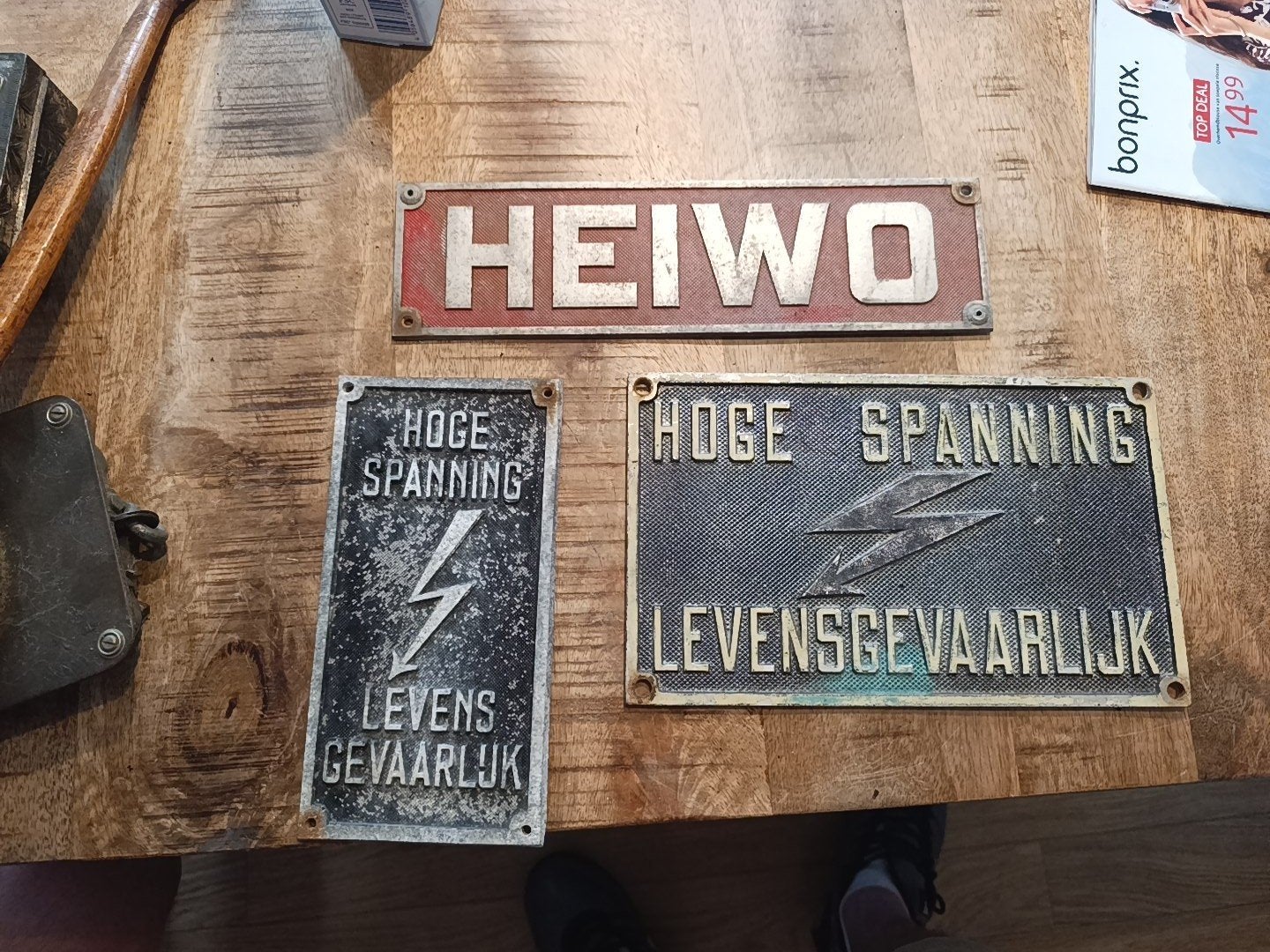 Set van 3 Vintage Metalen Borden: Hoogspanning & Heiwo, Ophalen of Verzenden
