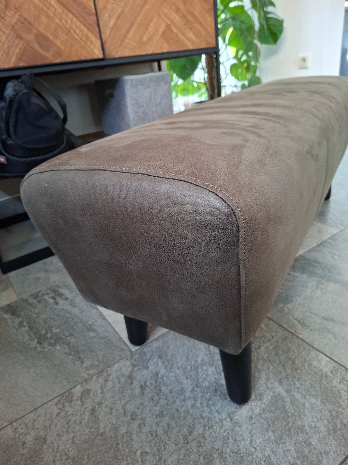 Hocker Felix (donker groen) 45x123x40 cm, Huis en Inrichting, Banken | Voetenbanken en Poefen, Ophalen, Overige materialen, Minder dan 50 cm