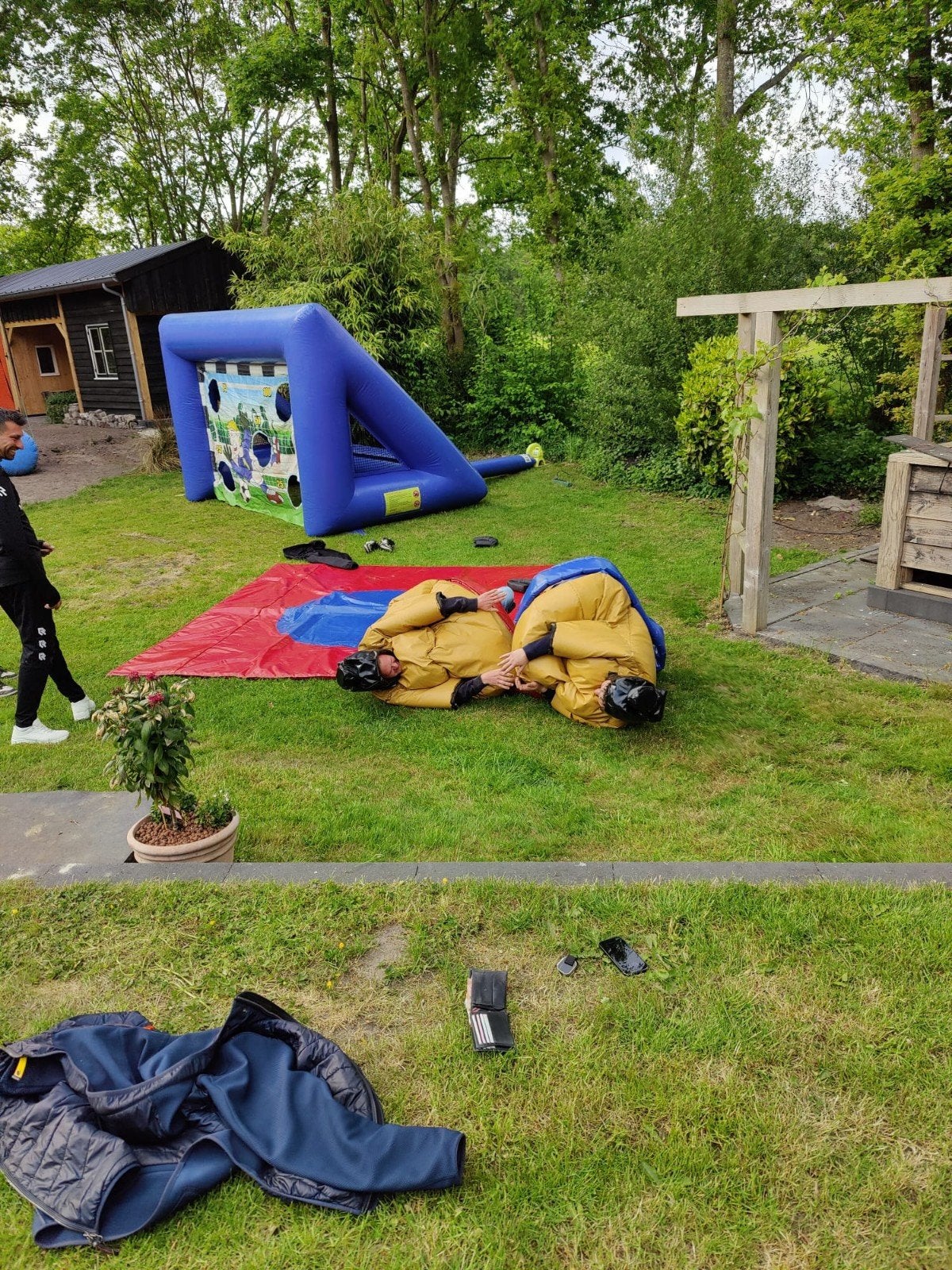 sumopakken te huur €75 pd €100 voor een weekend vr tm zondag, Ophalen, Overige
