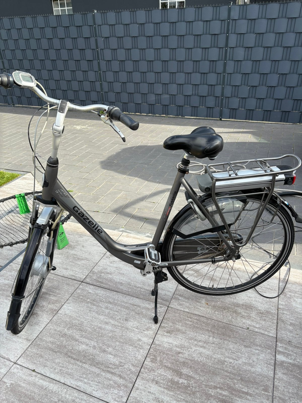 Gazelle elektrische fiets (defect), Fietsen en Brommers, Ophalen, Gebruikt, Gazelle