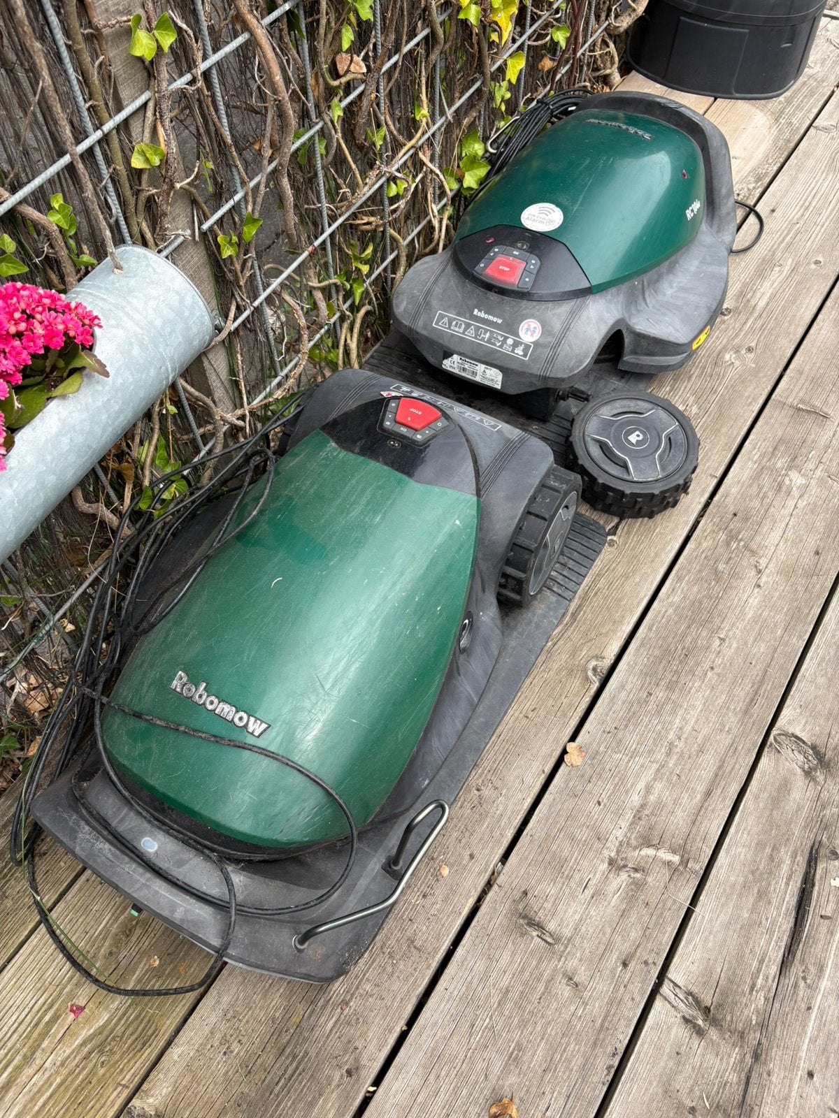 Robomow + onderdelen, Ophalen, Gebruikt, 20 tot 25 cm, Bestuurbaar via app
