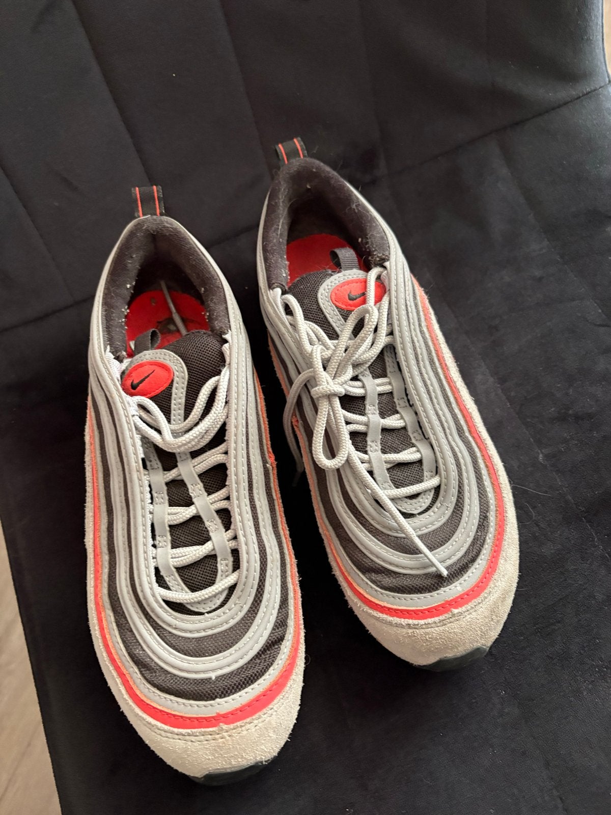 Nike Air Max 97 Sneakers - Grijs/Rood, Kleding | Dames, Ophalen of Verzenden, Gedragen, Grijs, Sneakers of Gympen