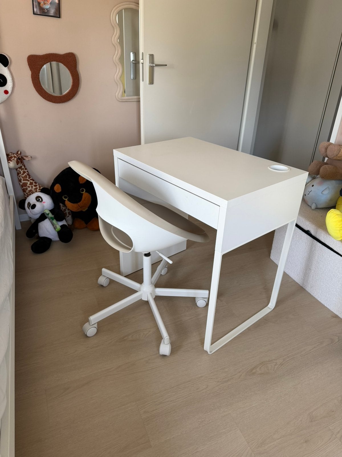 Ikea micke bureau tafel+ elberger/malskar bureau stoel, Ophalen, Gebruikt