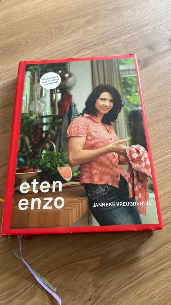 Eten enzo - Janneke Vreugdenhil kookboek, Voorgerechten en Soepen, Ophalen of Verzenden, Zo goed als nieuw, J. Vreugdenhil