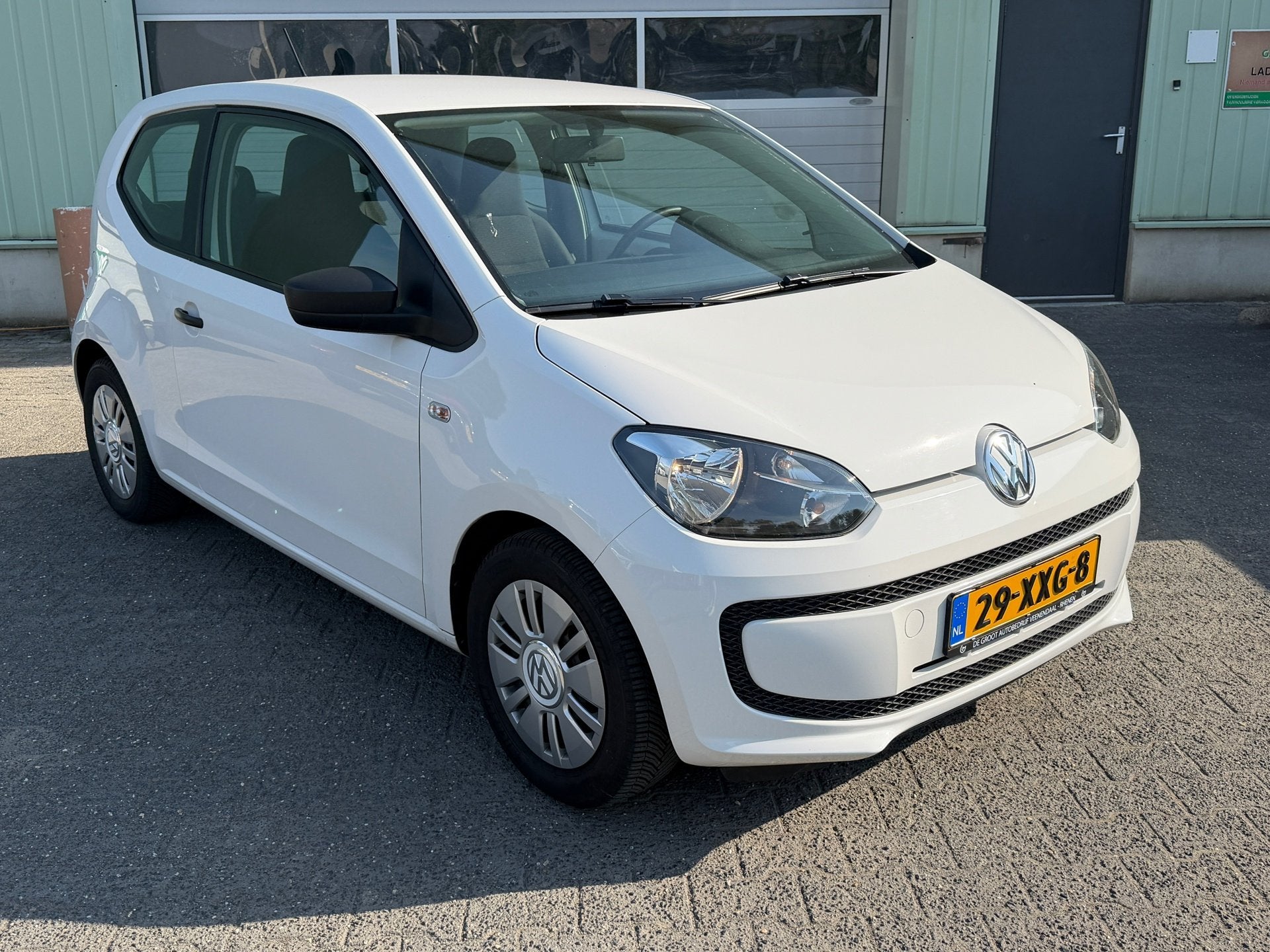 Foto 4 van Volkswagen Up! 1.0 take up! BlueMotion Airco Lage km stand