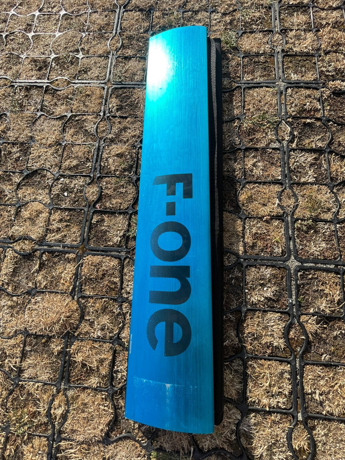 F-one aluminium mast 65 cm met hoes, Watersport en Boten, Wingsurfen, Ophalen of Verzenden, Gebruikt, Wingsurf-onderdelen