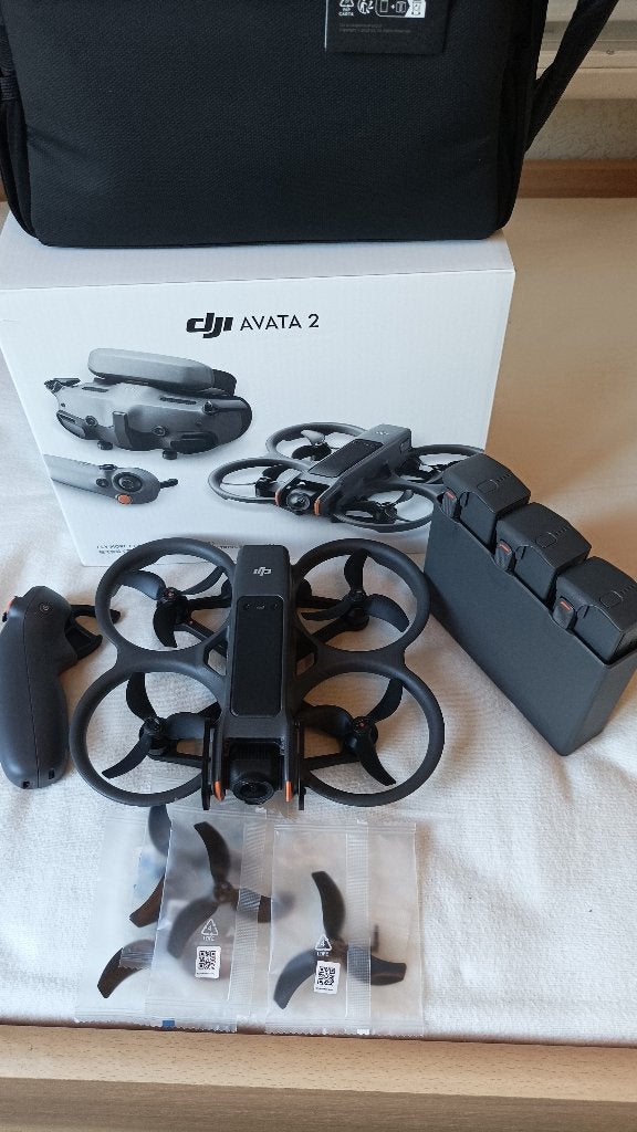 DJI Avata 2 Fly More Combo Compleet maar ZONDER Goggles 375€, Cameradrone, Ophalen of Verzenden, Zo goed als nieuw, DJI
