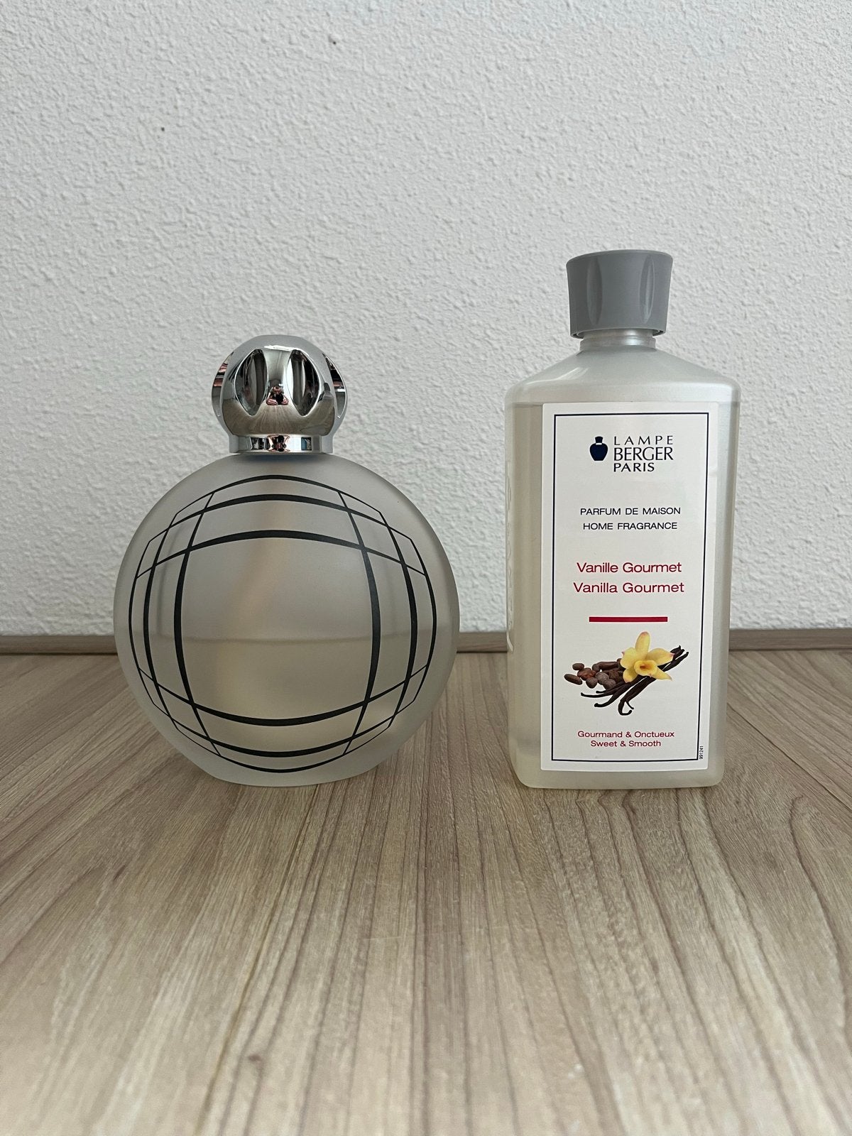 Lampe Berger Paris geurkaars met Vanille Gourmet navulling, Ophalen, Meerkleurig, Zo goed als nieuw, Modern