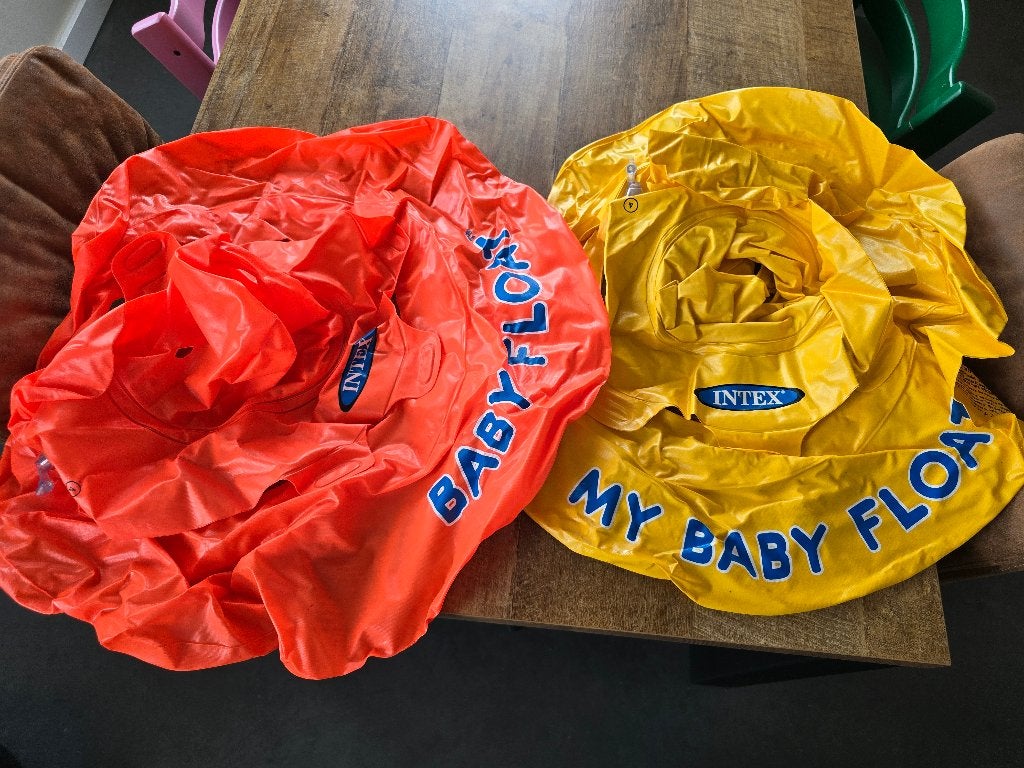Intex baby float tot 11 en 15 kilo, Ophalen, Zo goed als nieuw