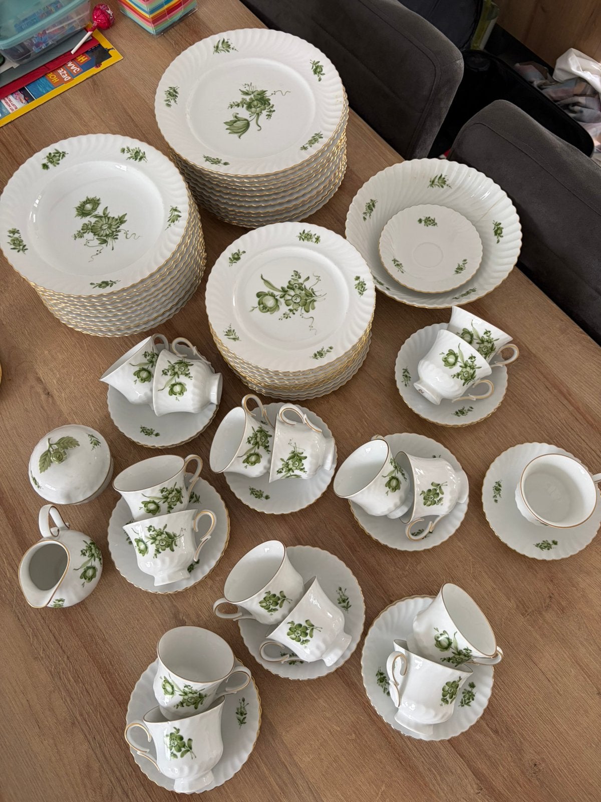 Compleet Kaiser Porselein servies, Ophalen