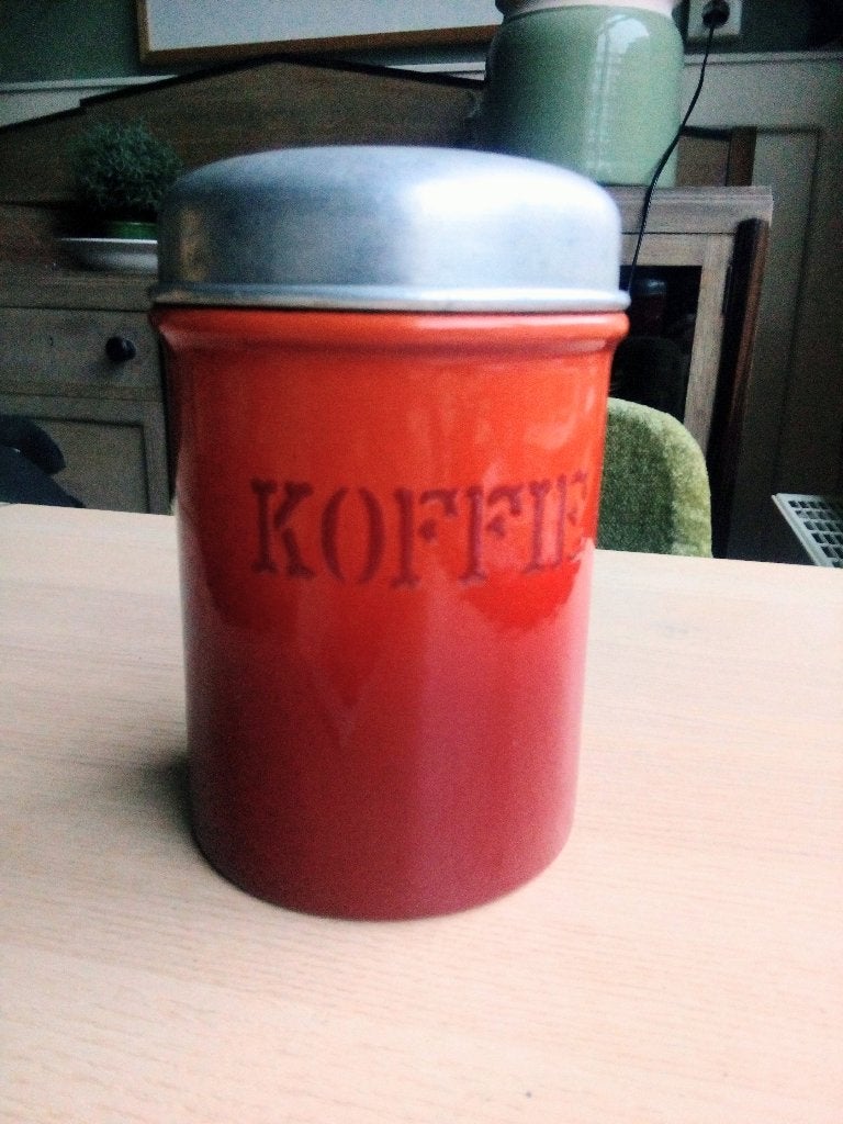 Vintage emaille koffieblik, oranje, ong. 100 jaar oud, Antiek en Kunst, Antiek | Keukenbenodigdheden, Ophalen
