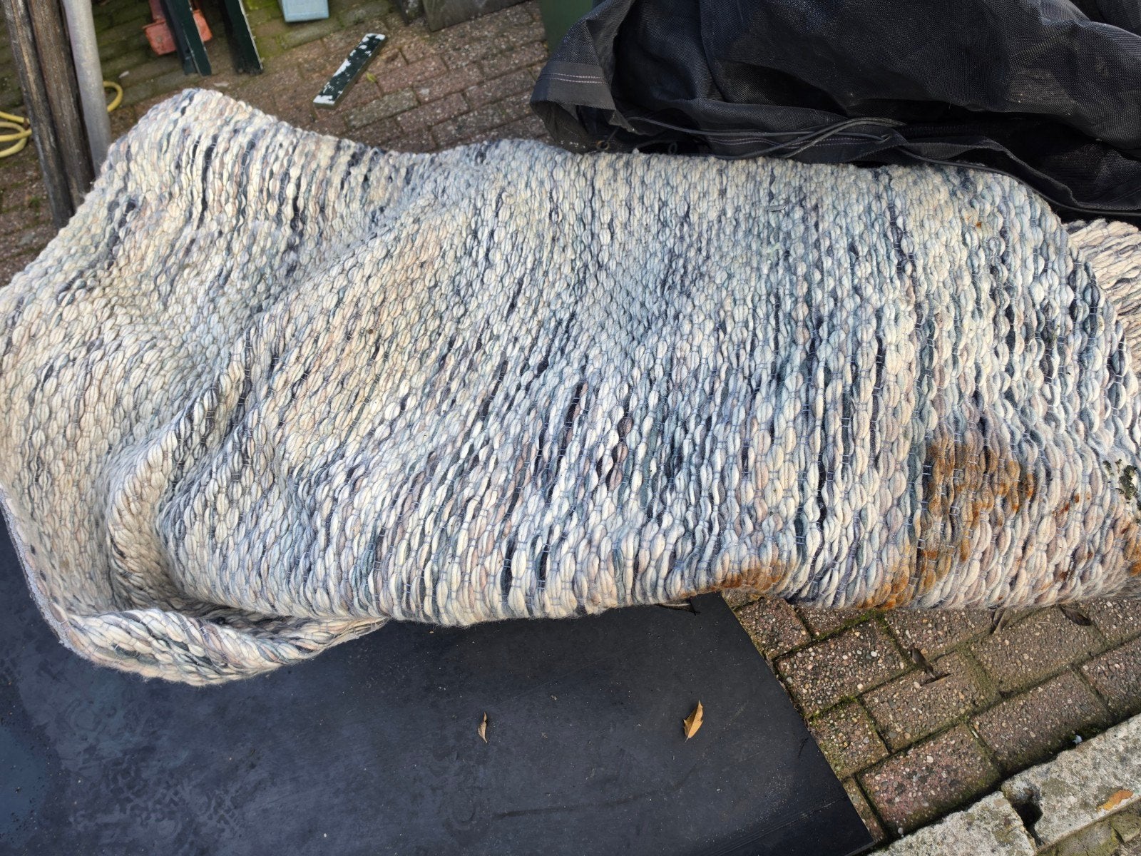 Groot vloerkleed, grijs/blauw/beige, Gratis, Gebruikt, Blauw, 200 cm of meer, Ophalen of Verzenden