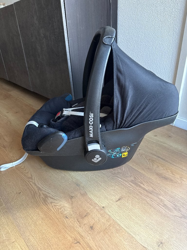 Maxi Cosi I size, Ophalen, Autogordel, Zijbescherming, Zo goed als nieuw