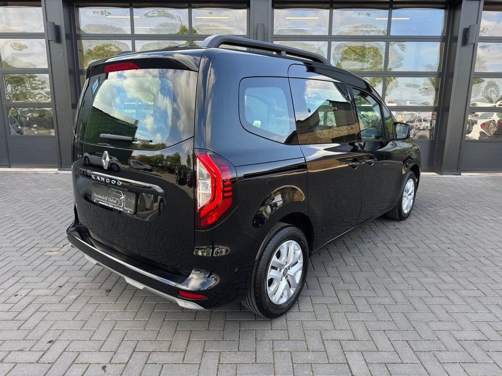 Renault Kangoo 1.3 TCe (bj 2023, automaat), Auto's, Automaat, Gebruikt, 4 cilinders, Zwart