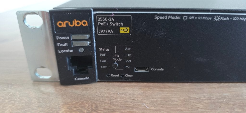 Aruba 2530-24 PoE+ Switch J9779A, Ophalen of Verzenden, Gebruikt
