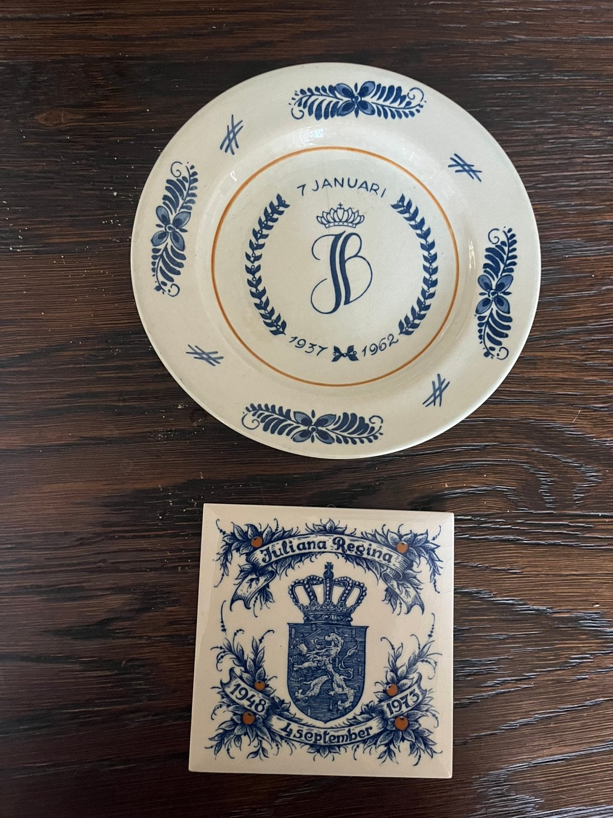Herdenkingsbord/tegel Juliana, Ophalen of Verzenden, Zo goed als nieuw, Servies