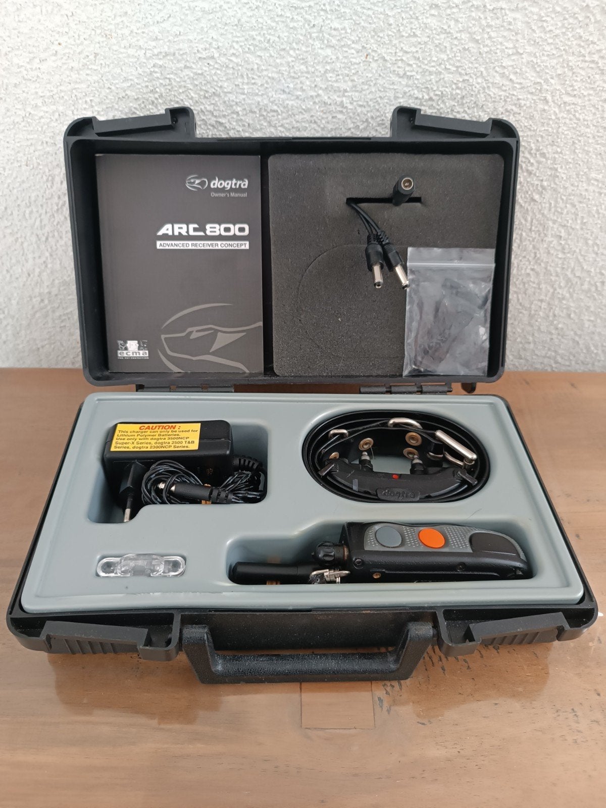 Dogtra ARC 800 Set | Compleet in koffer | Vraagprijs €195, Ophalen of Verzenden, Zo goed als nieuw