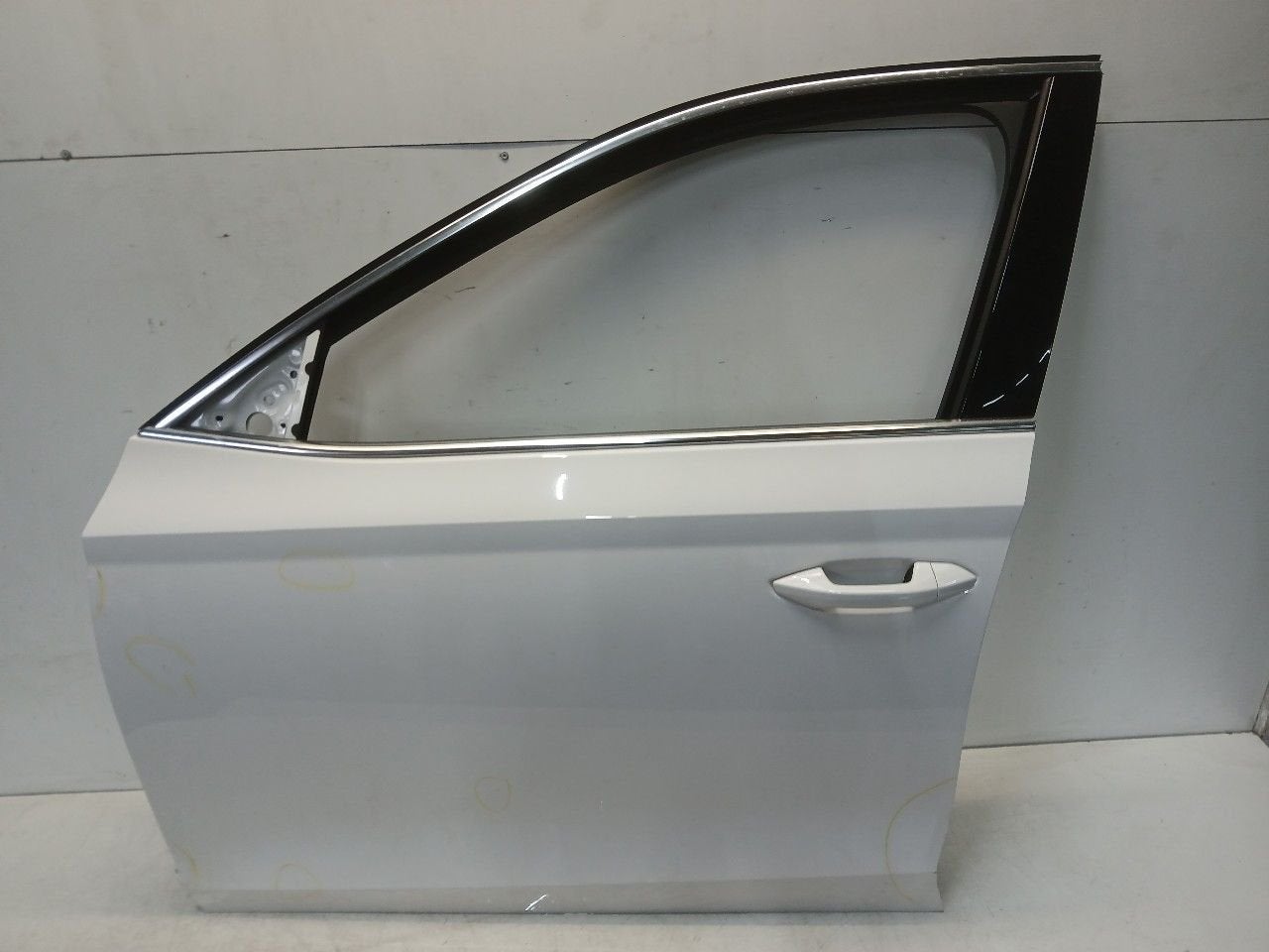 Portier links voor Skoda Octavia, Auto-onderdelen, Onderdelen@venauto.nl, Van der Ven Autorecycling B.V., Gebruikt, Ettenseweg 76, 4706 PB Roosendaal, The Netherlands