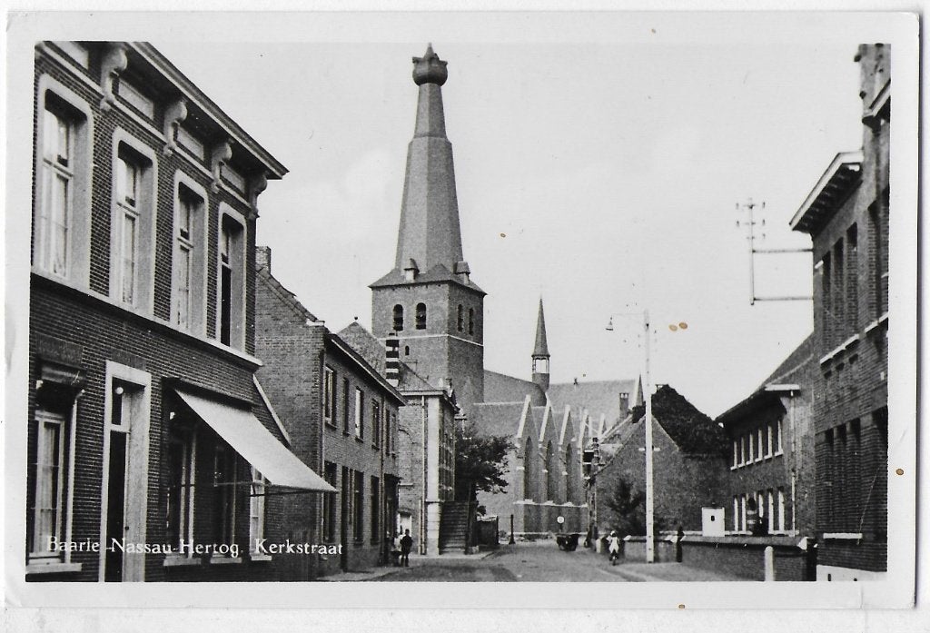 Baarle Nassau Kerkstraat Oude gelopen Ansichtkaart (B3300, Ophalen of Verzenden, 1960 tot 1980, Gelopen, Noord-Brabant