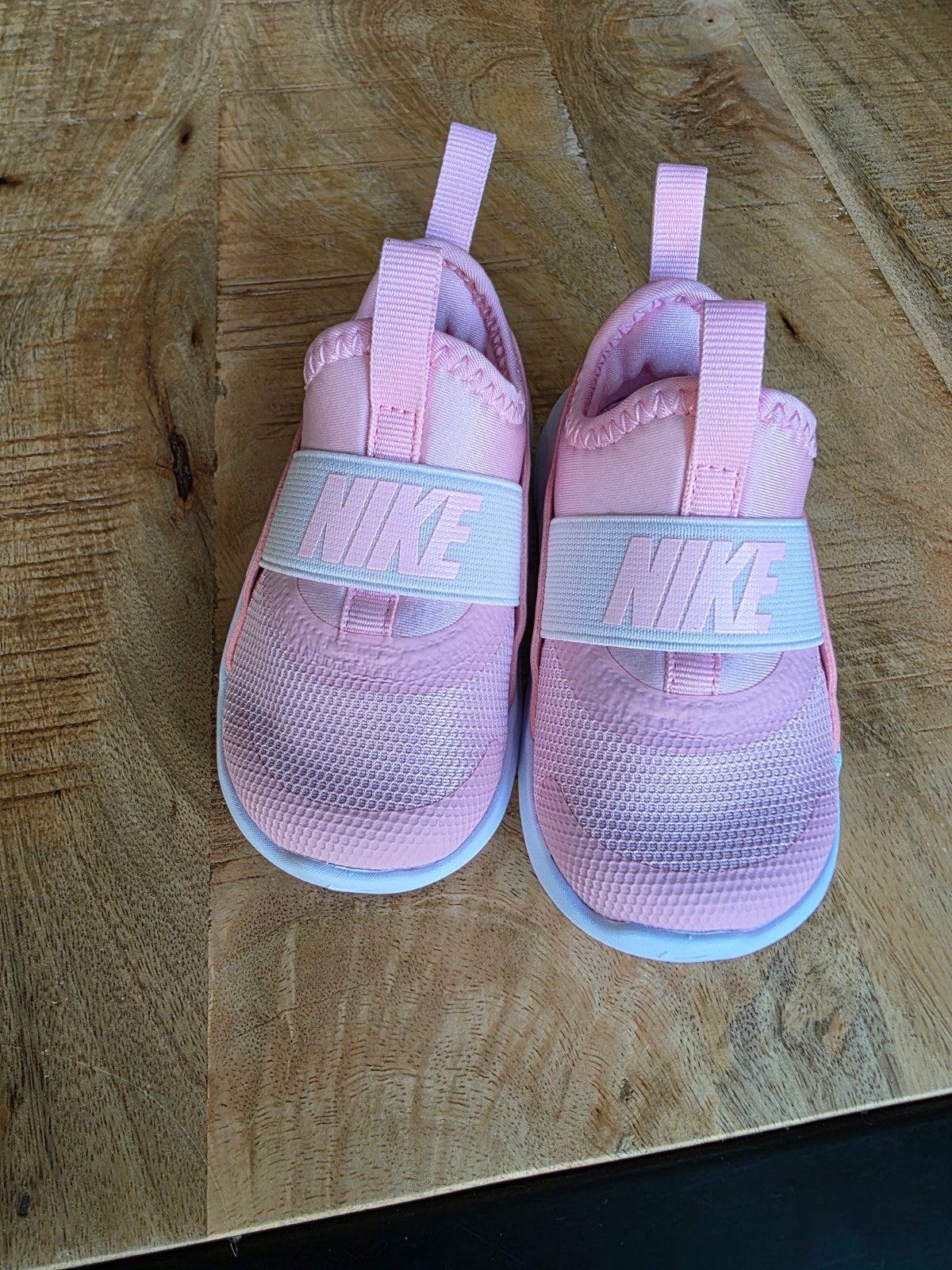 Roze Nike schoenen maat 21 voor baby's! helemaal nieuw!!, Kinderen en Baby's, Ophalen, Meisje, Schoenen, Nieuw
