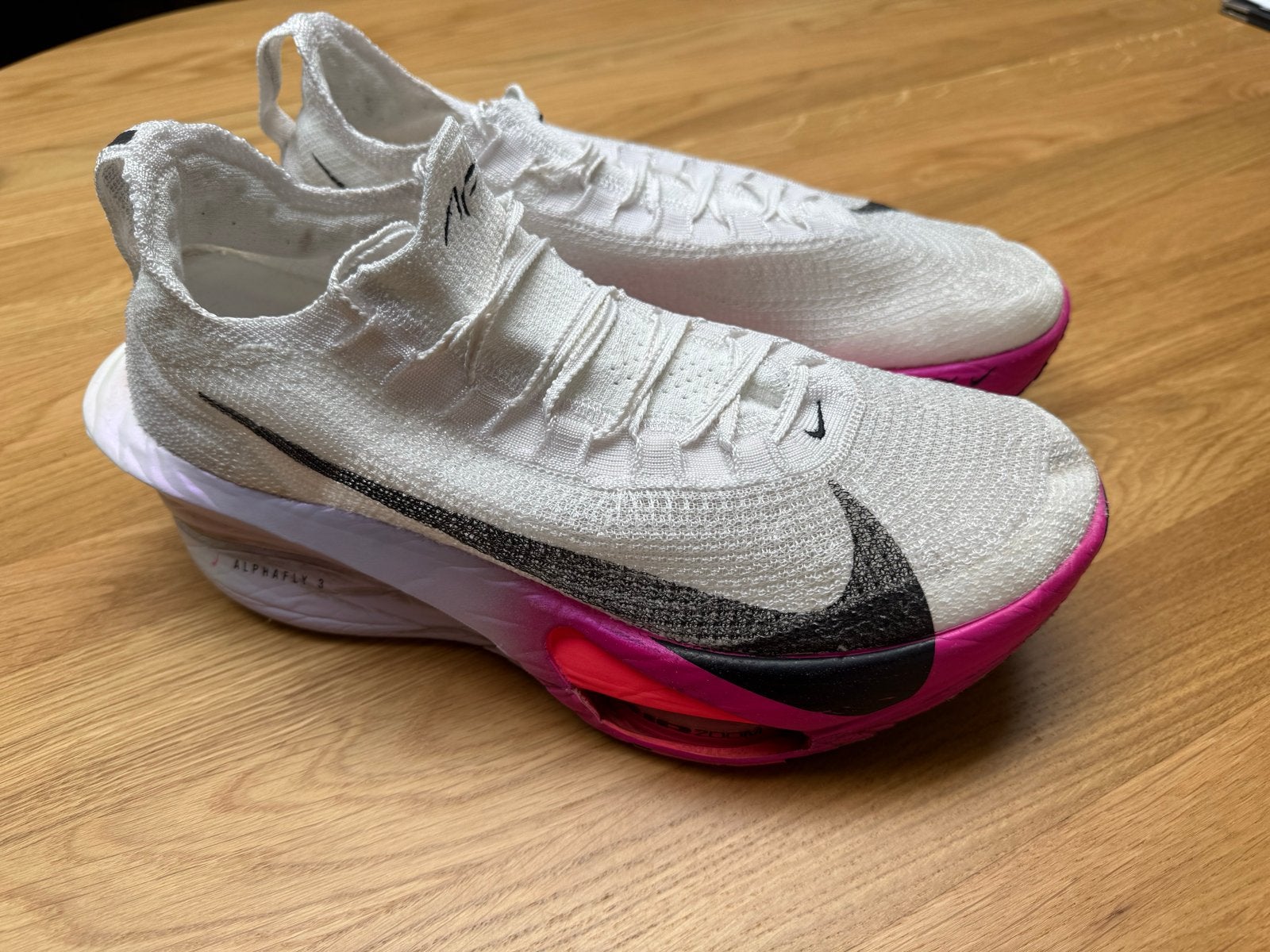 Nike Alphafly 3 hardloopschoenen - Maat 45, Ophalen, Zo goed als nieuw, Wit, Sneakers of Gympen