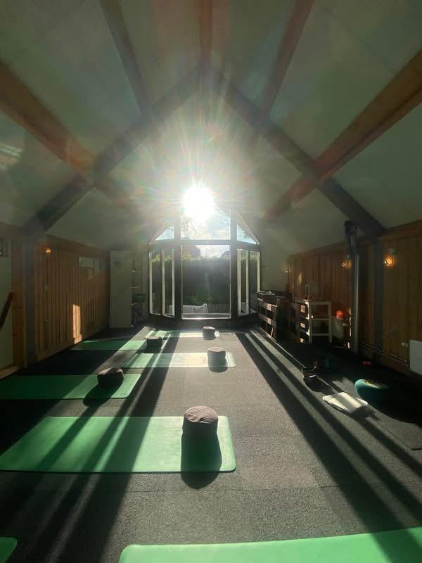 Yoga inboedel, Ophalen of Verzenden