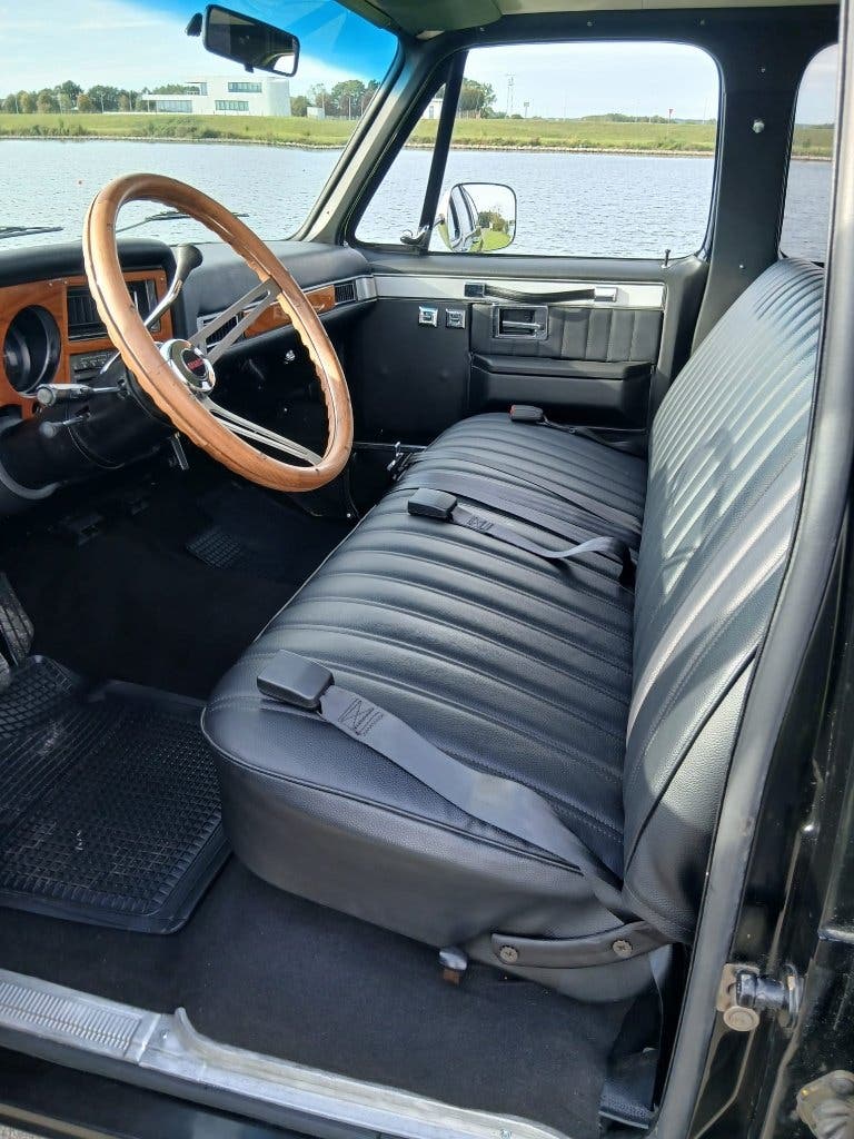 GMC Suburban bj1982 top staat LPG NL kenteken 2800kg trekken, foto 12