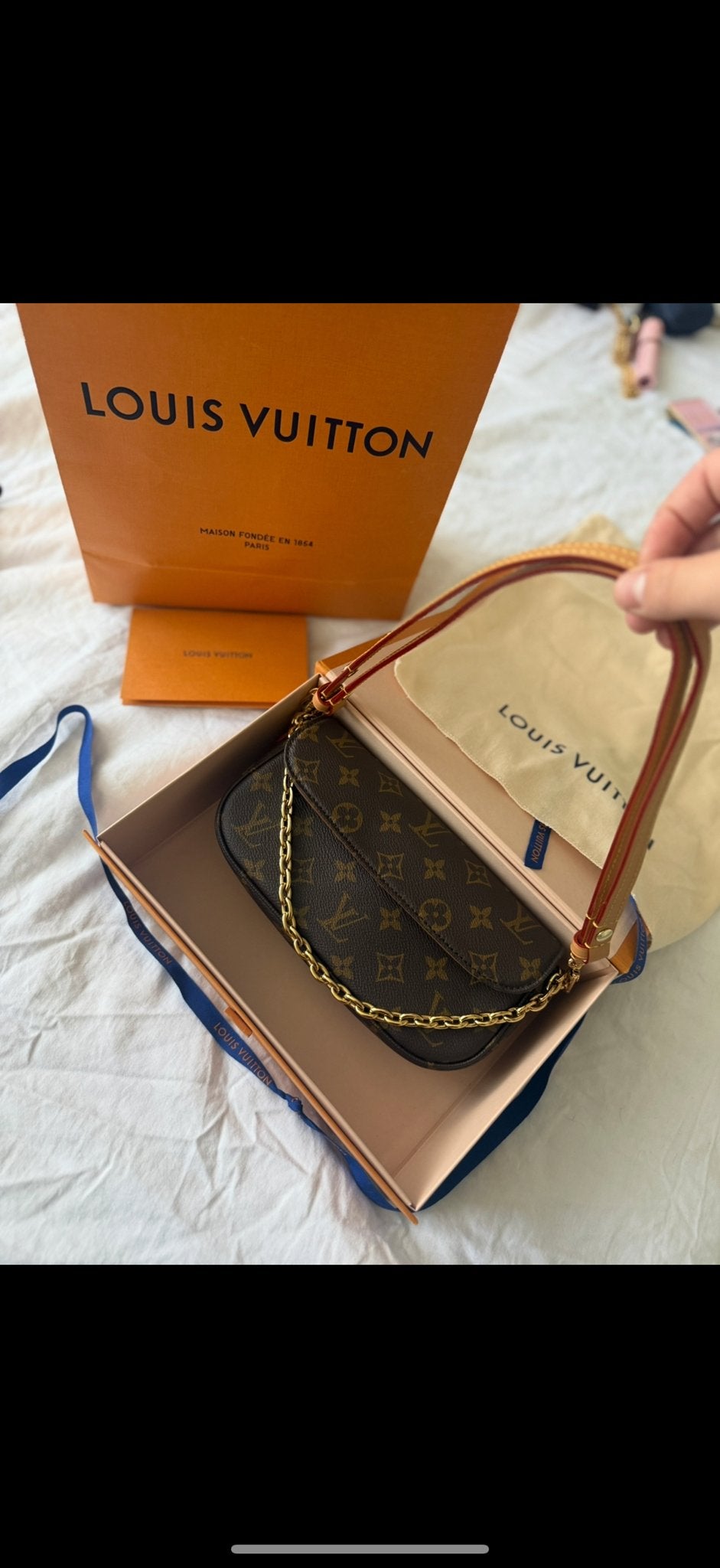 Louis Vuitton Ivy Wallet On Chain Zo goed als nieuw!, Ophalen of Verzenden, Zo goed als nieuw, Bruin, Schoudertasje