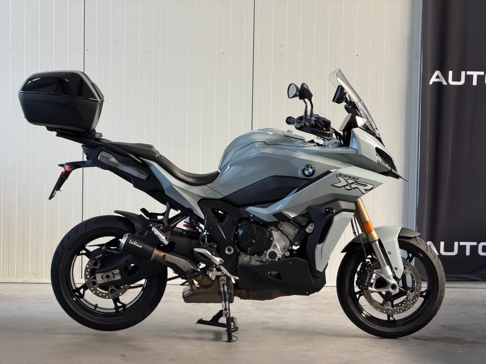 BMW S 1000 XR Ice Grey - Topkoffer Leovince Alarm Alle Pak., Motoren, Handvatverwarming, 4 cilinders, Motorrijbewijs A, Meer dan 35 kW
