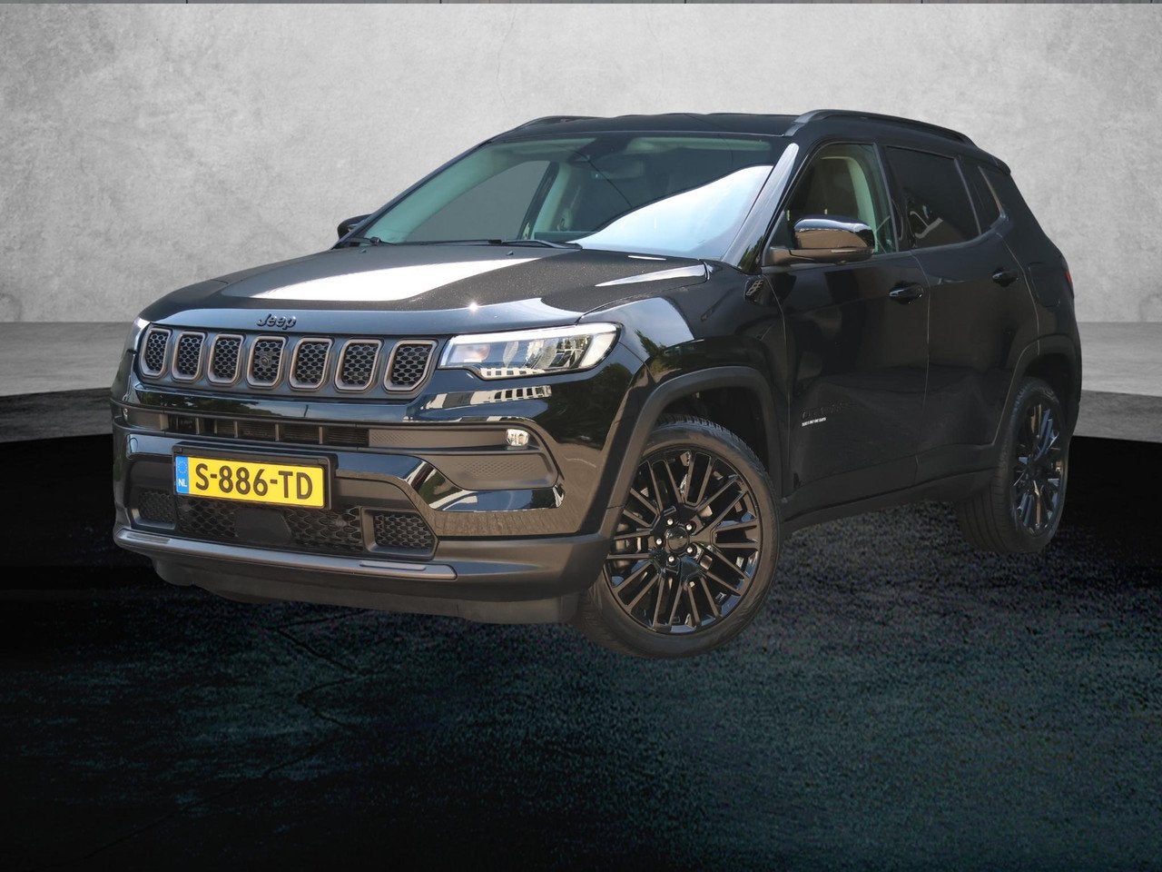 Jeep Compass 4XE 240pk Upland | Plug-in Hybrid | Rondomzicht, Automaat, 4 cilinders, Zwart, Bedrijf