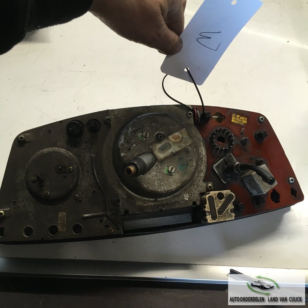 Mercedes W123 Km Tellerklok 123 542 0201  (glas los ), Auto-onderdelen, Gebruikt, -, -, Ophalen of Verzenden