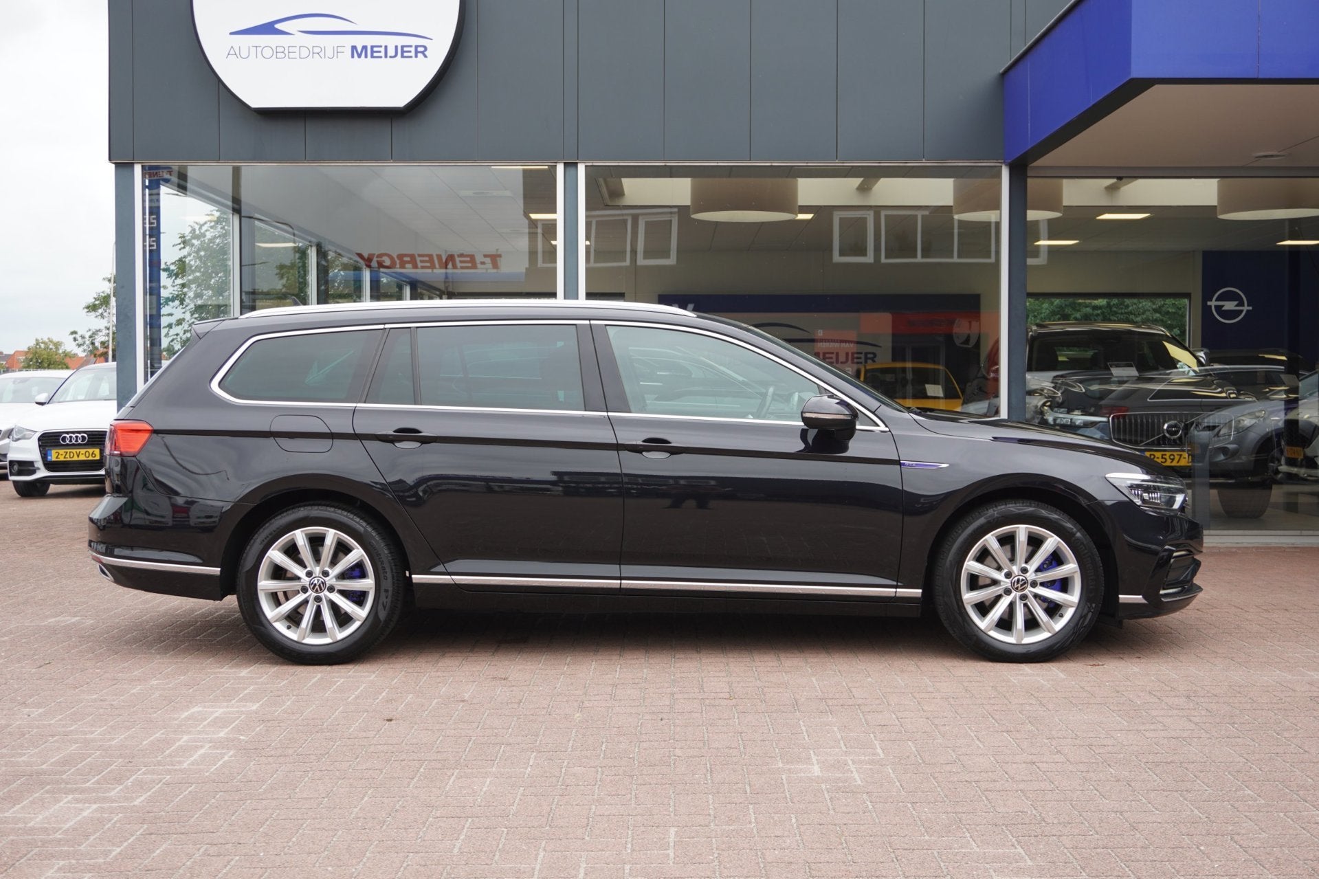 Volkswagen Passat Variant 1.4 TSI PHEV GTE Business Automaat, Auto's, Dealer onderhouden, Stof, Gebruikt, Zwart