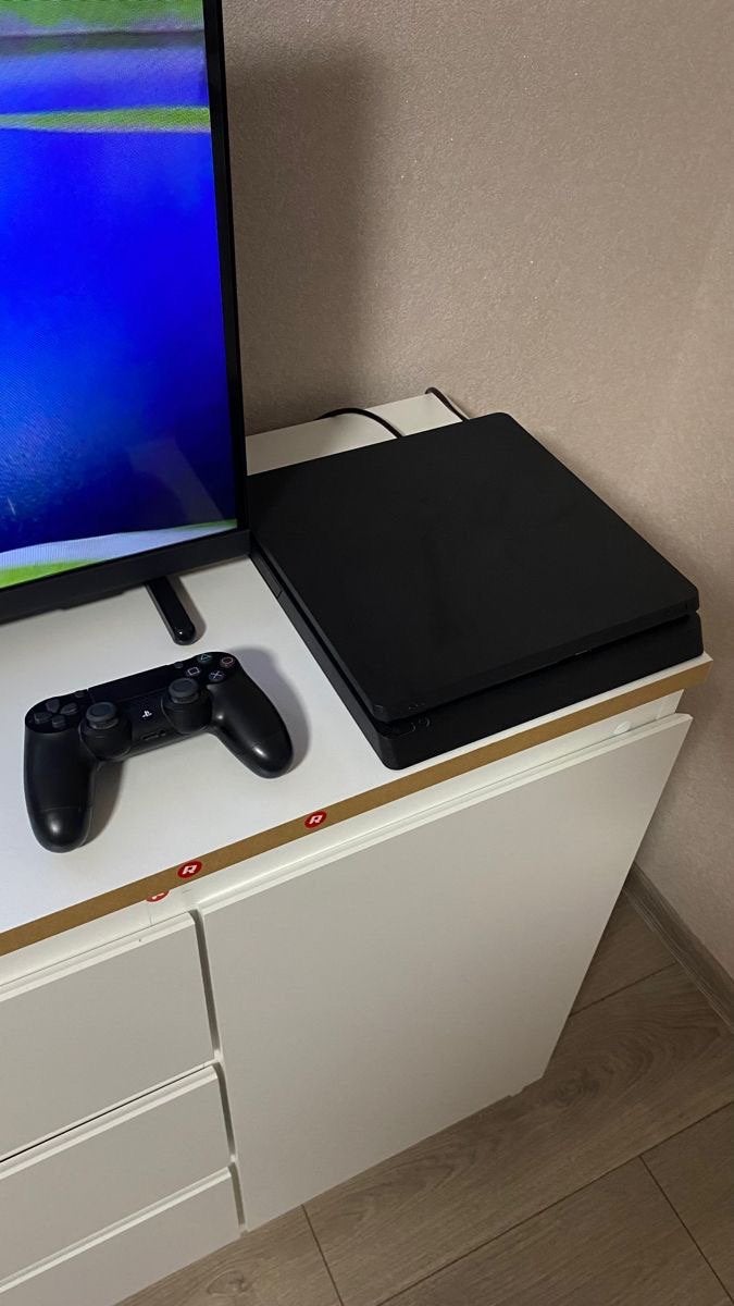 Sony PlayStation 4 500GB incl. controller, Spelcomputers en Games, Spelcomputers | Sony PlayStation 5, Verzenden, Zo goed als nieuw