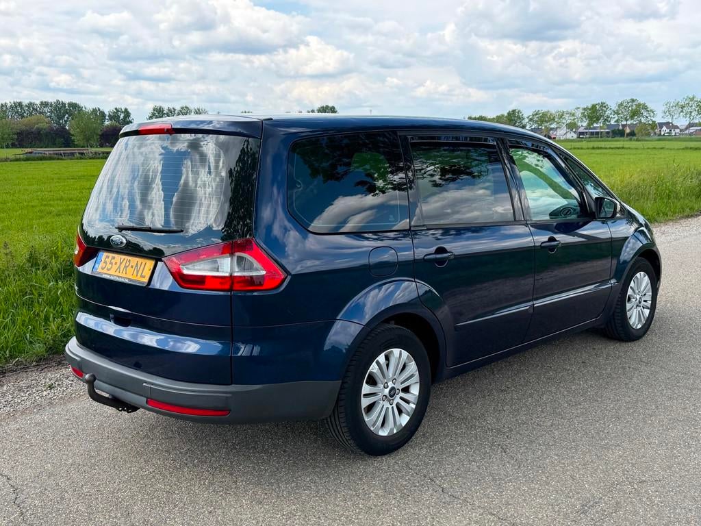 Ford Galaxy 2.0-16V Trend APK 03-2027 NAP Airco 7 Persoons, Voorwielaandrijving, Stof, Gebruikt, Zwart