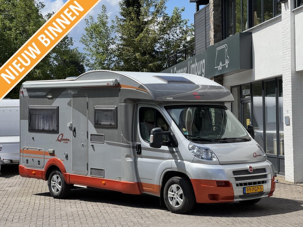 Bürstner Quadro 634 IT , mooi en compact, hefbed, Caravans en Kamperen, Chemisch toilet, Standaard zit, Ringverwarming, Fiat