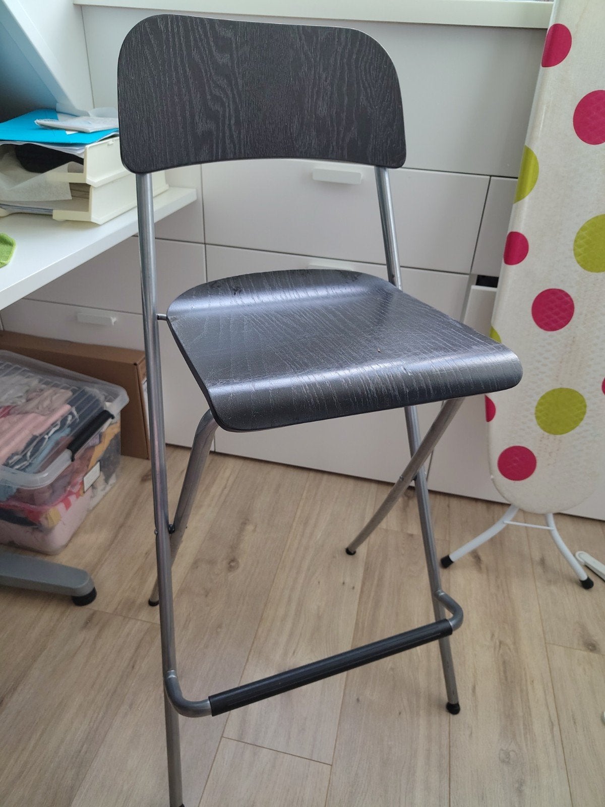 Gratis barkruk, vandaag ophalen, Huis en Inrichting, 1 kruk, Ophalen, Gebruikt, 60 tot 90 cm