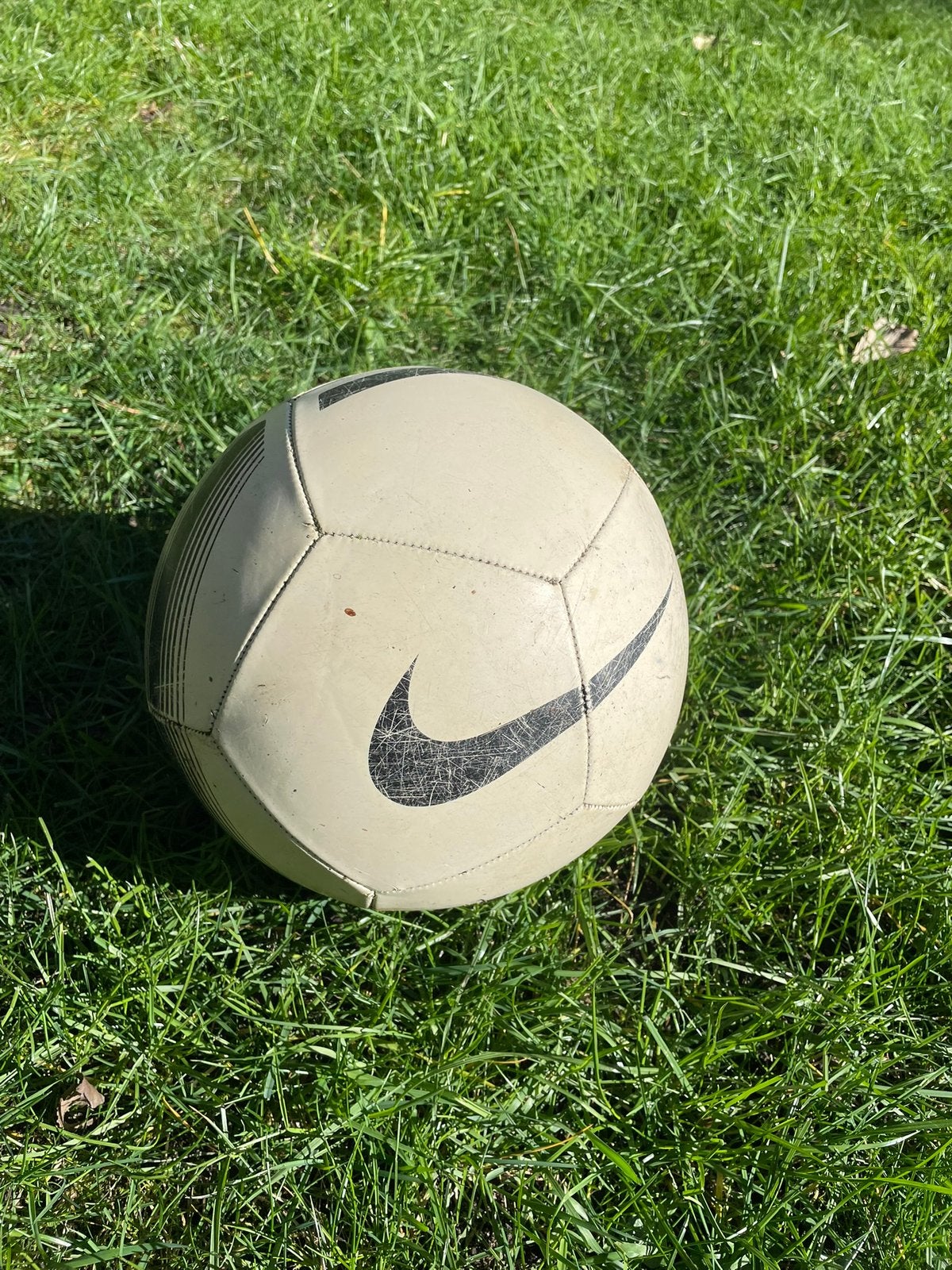 Nike voetbal wit, Ophalen of Verzenden, Zo goed als nieuw, Bal