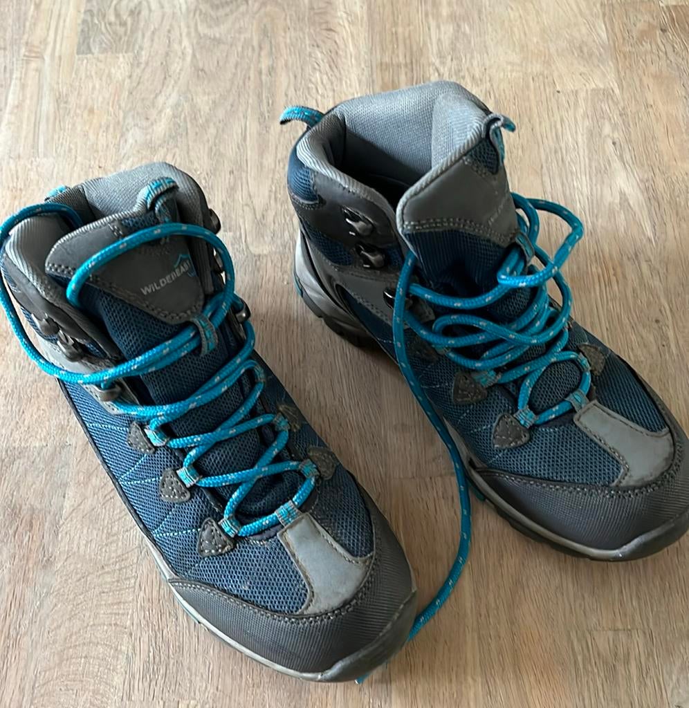 Wandelschoenen Wildebeast maat 37, Ophalen of Verzenden, Zo goed als nieuw, Schoenen