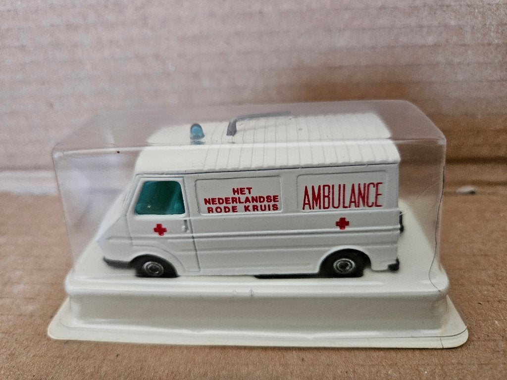 EFSI schaalmodel 1:68 Citroen C35 ambulance NL Rode Kruis, Ophalen of Verzenden, Nieuw, Auto