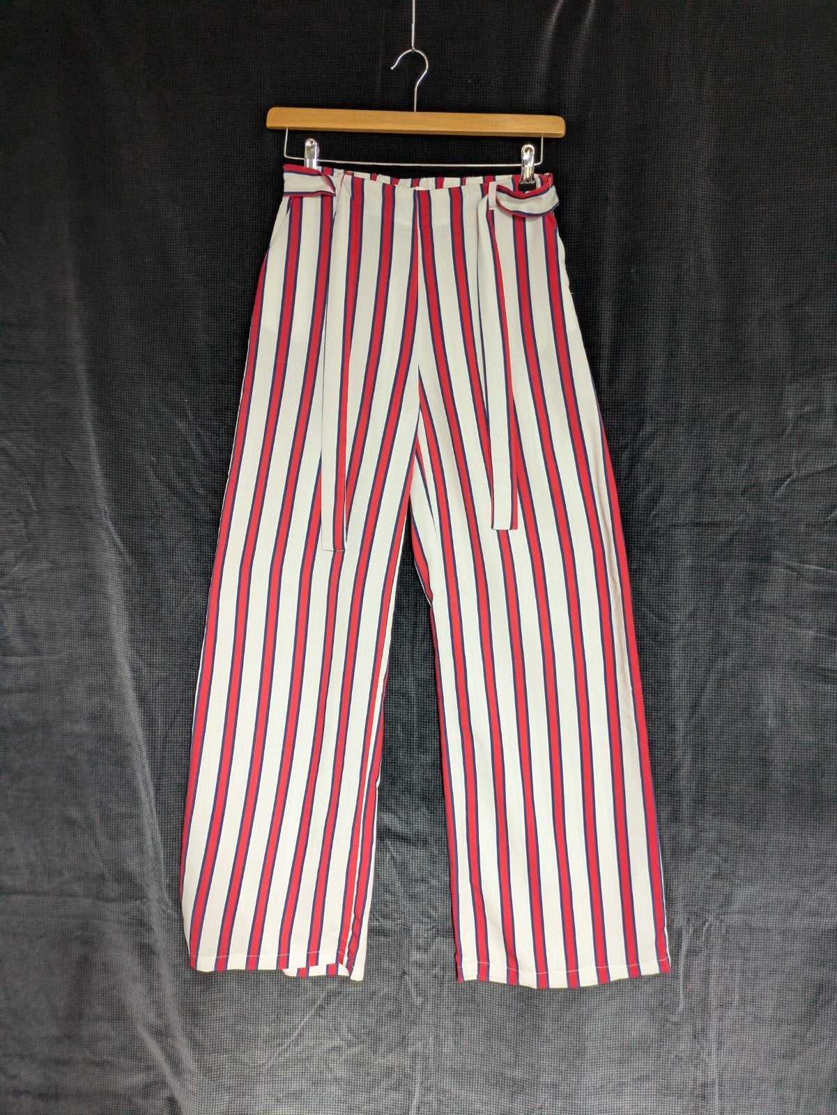 Gestreepte broek met wijde pijpen - Rood, wit, blauw, Maat 38/40 (M), Onbekend, Ophalen of Verzenden, Zo goed als nieuw