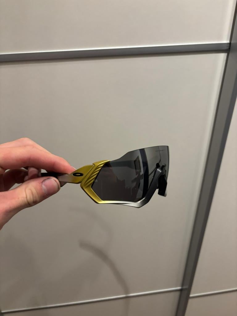 Oakley flight jacket tdf, Sieraden, Tassen en Uiterlijk, Zonnebrillen en Brillen | Heren, Zonnebril, Geel, Nieuw, Ophalen of Verzenden