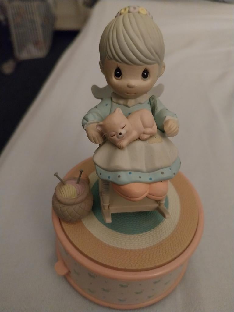 Vintage Enesco Precious Moments Brahms Waltz, Ophalen of Verzenden, Zo goed als nieuw, Mens