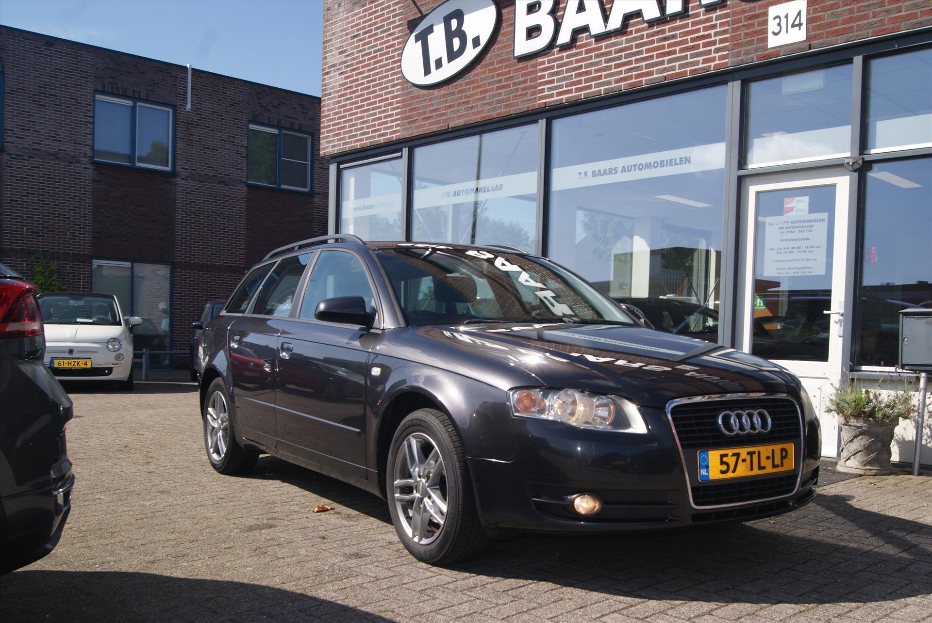 AUDI A4 2.0 96KW AVANT AUT, Auto's, Stof, Gebruikt, 4 cilinders, 1984 cc