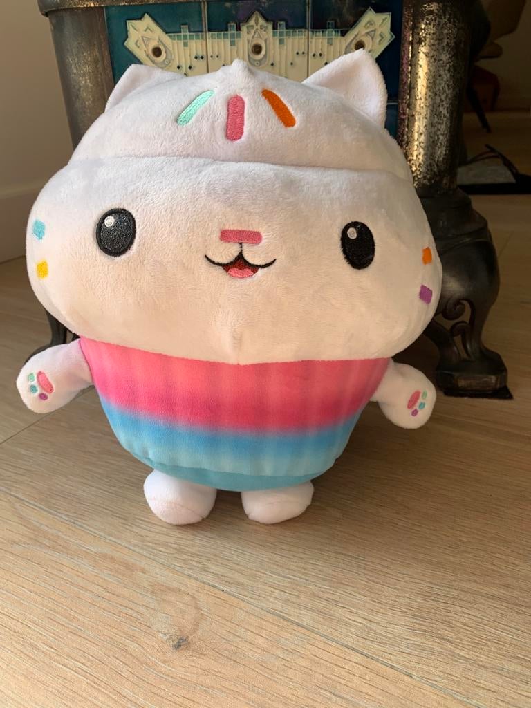 ✨🤍🧁 Cakey Cat 🎂 Pluche figuur Gabby’s Dollhouse 🧁🤍✨, Ophalen of Verzenden, Zo goed als nieuw