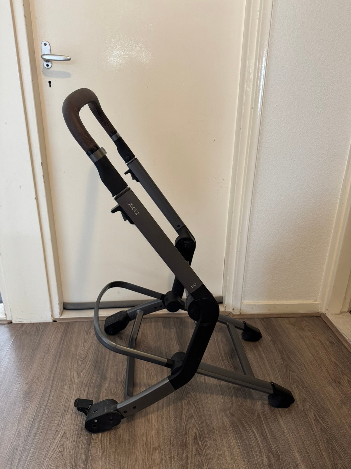 Joolz Day5 onderstel/chassis (2023), Kinderen en Baby's, Ophalen, Zo goed als nieuw, Kinderwagen, Overige merken