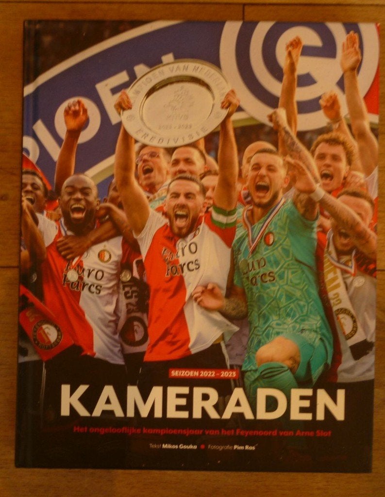 Boek Feyenoord KAMERADEN kampioenschap 2023 (229 blz), Ophalen of Verzenden, Zo goed als nieuw, Feyenoord, Boek of Tijdschrift