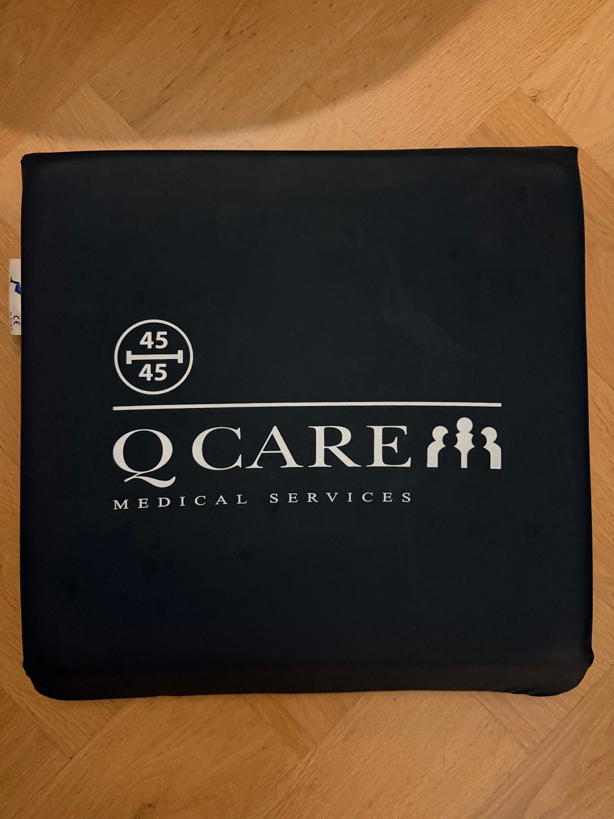 QCare anti-decubitus zitkussen 45x45 cm., Diversen, Ophalen of Verzenden, Zo goed als nieuw