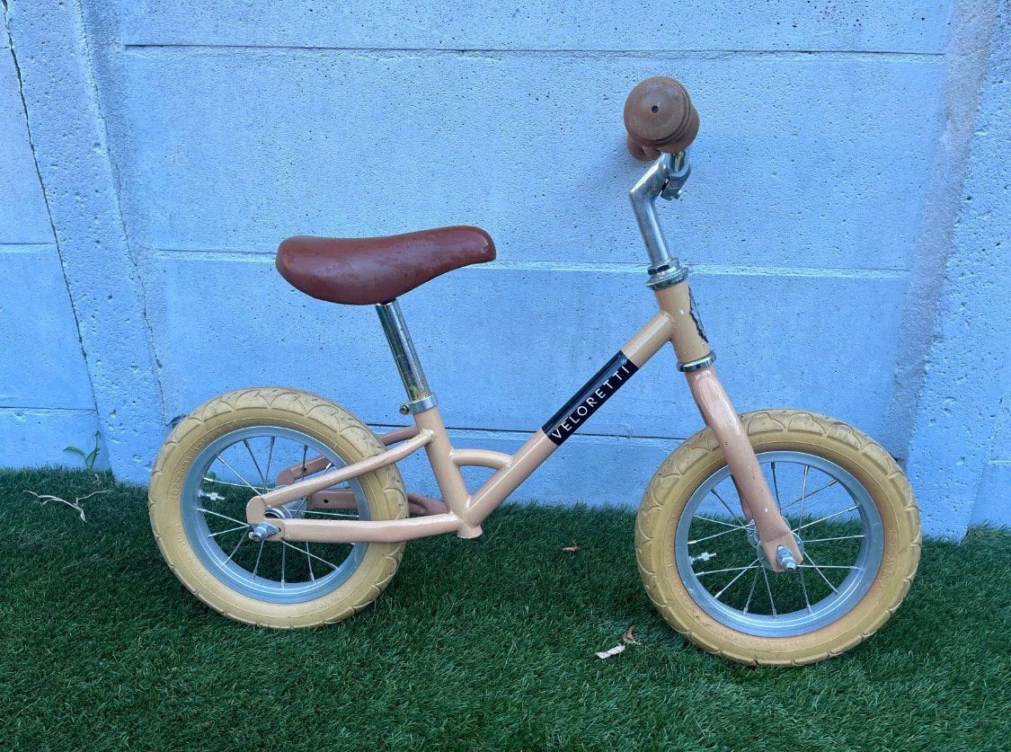Veloretti mini loopfiets (Blazing Salmon/ oud roze), Ophalen, Gebruikt, Minder dan 16 inch