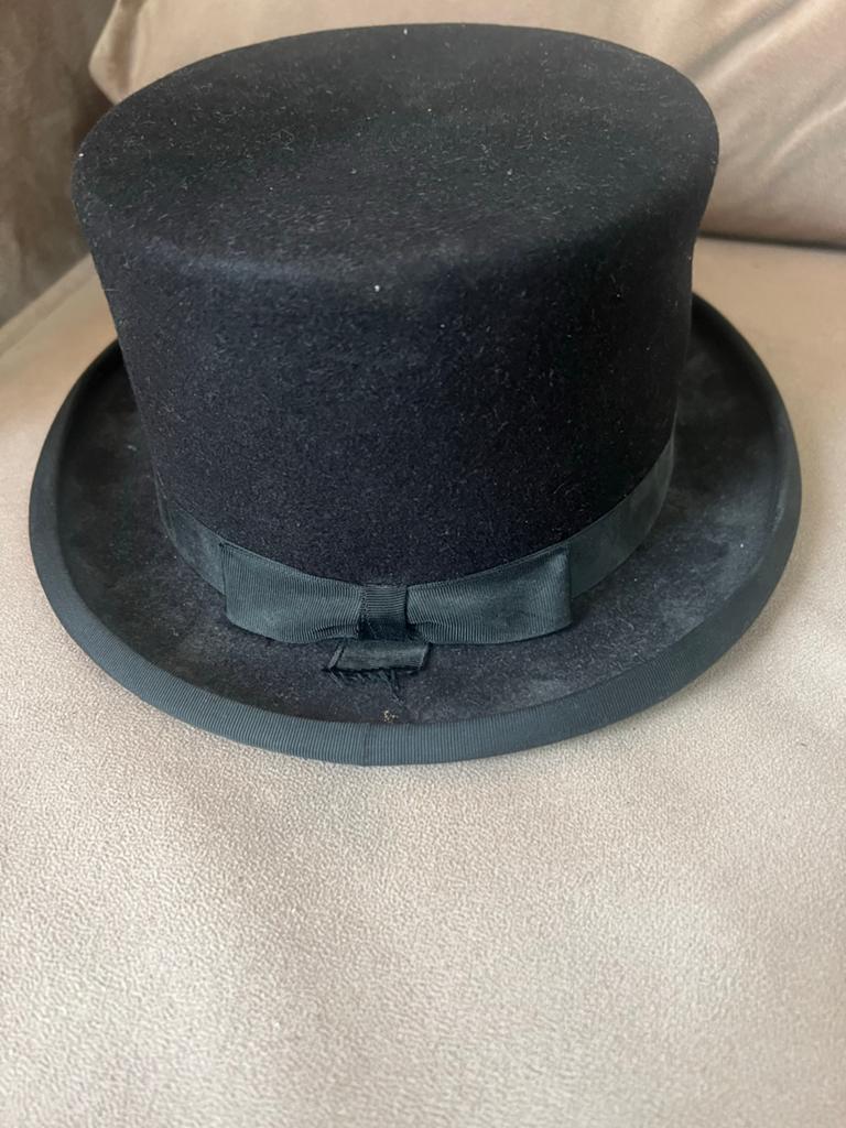 Elegante Zwarte Hoge Hoed - Klassiek Design, Ophalen of Verzenden, Gedragen, Hoed