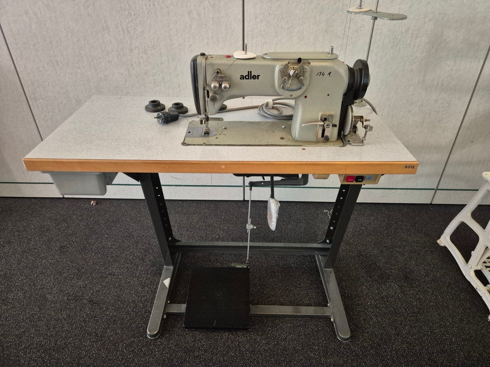 Diverse Industriële Naaimachines: Pfaff en Adler, Hobby en Vrije tijd, Naaimachines en Toebehoren, Ophalen, Naaimachine, Industrieel